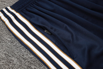 Juventus Sleeveless Training Kit - Retro Third