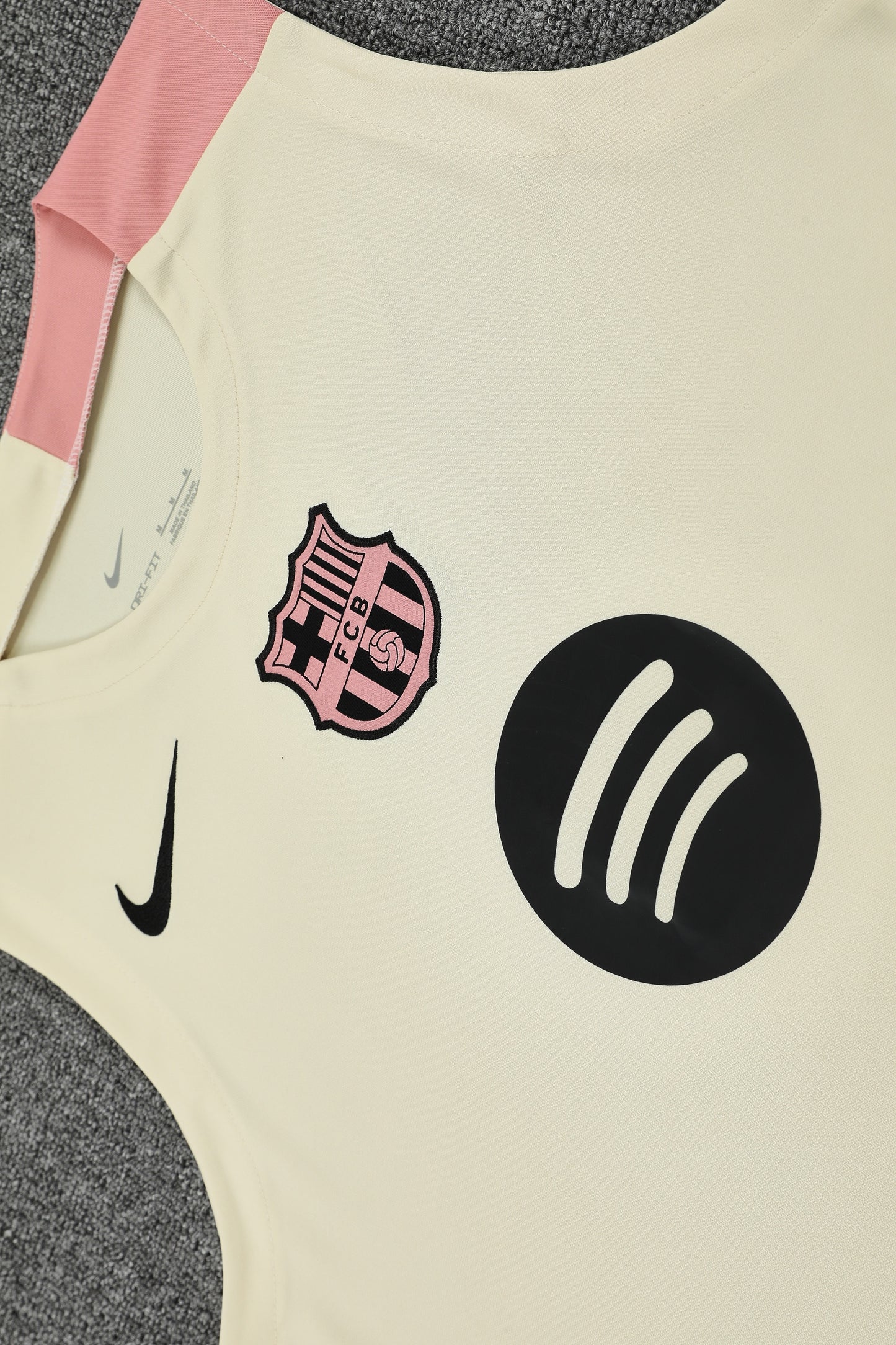 Barcelona Sleeveless Training Kit yellow