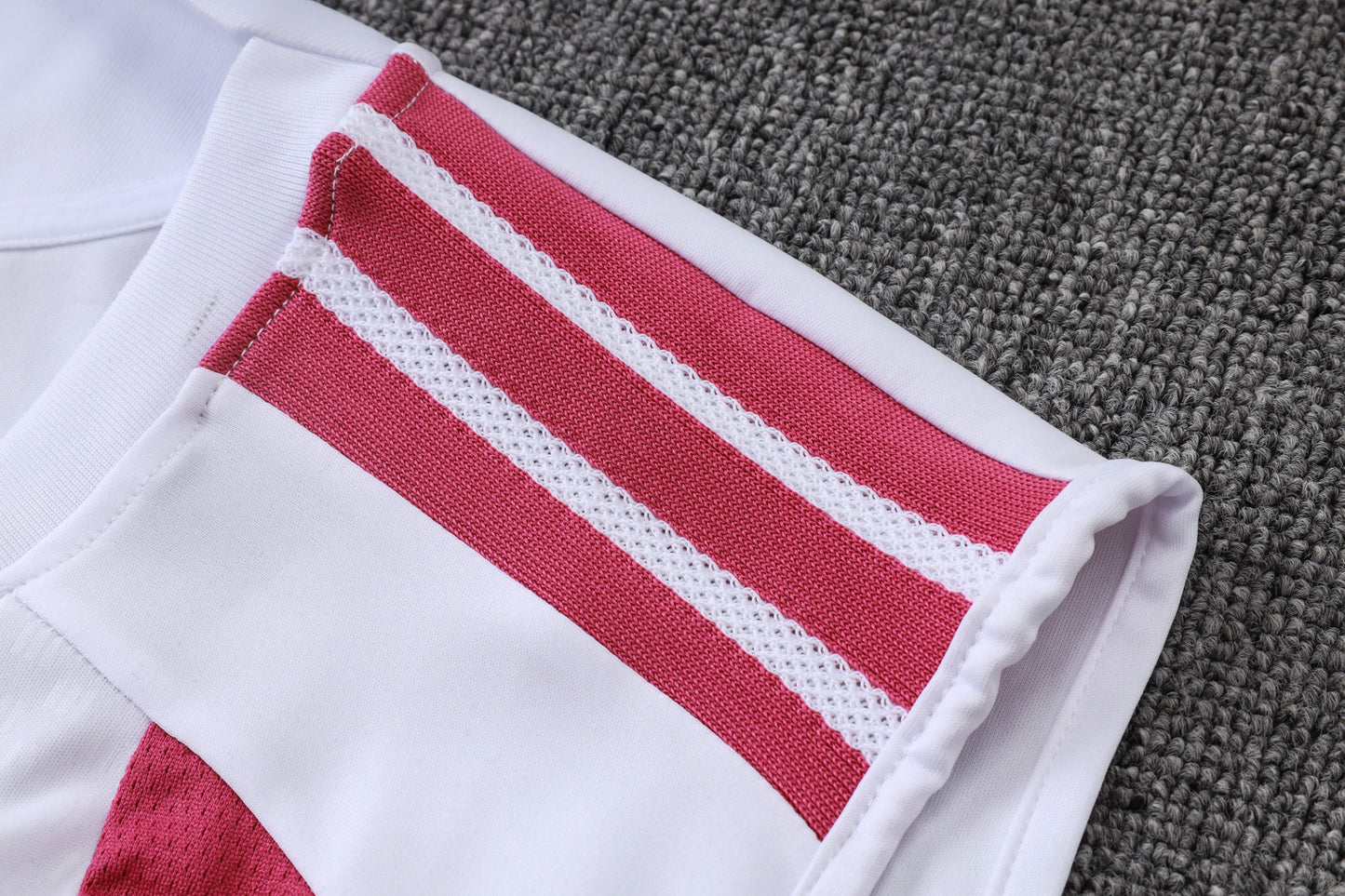 Real Madrid 2627 Sleeveless Training Kit 2