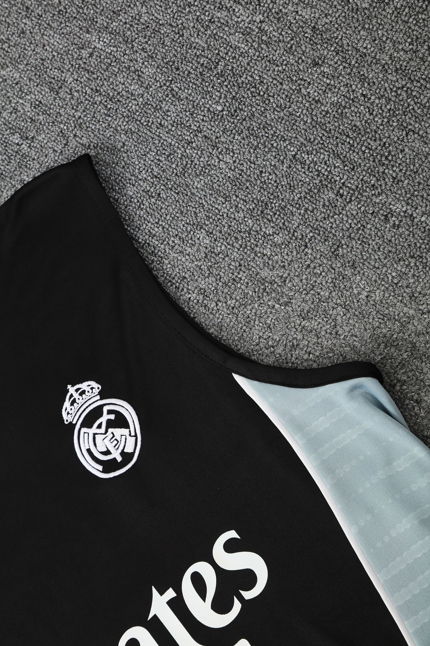 Real Madrid Sleeveless Training Kit - Black/Grey/White