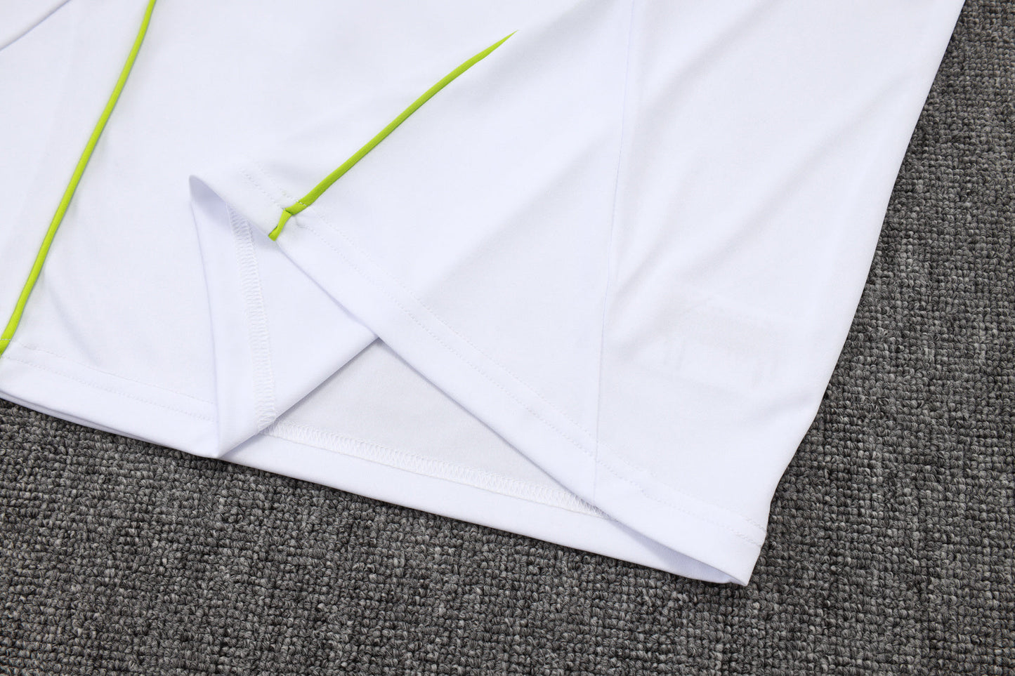 Real Madrid Sleeveless Training Kit - Retro Home