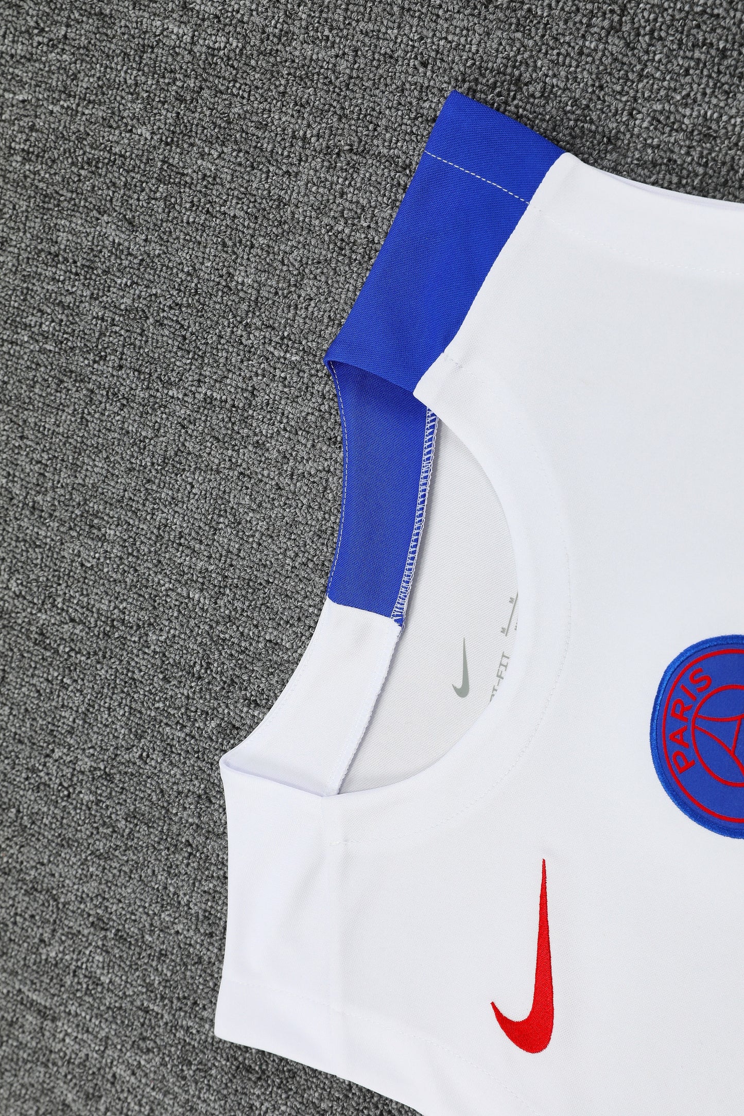 Paris Sleeveless Training Kit