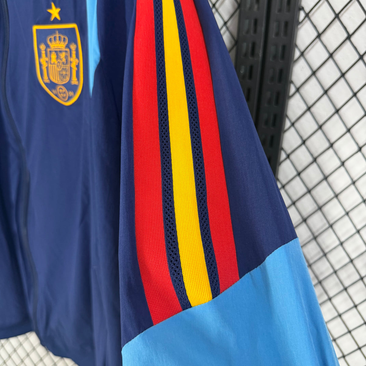 Spanish royal blue Windbreaker