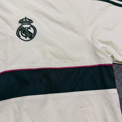 Real Madrid 26-27 models beige Windbreaker