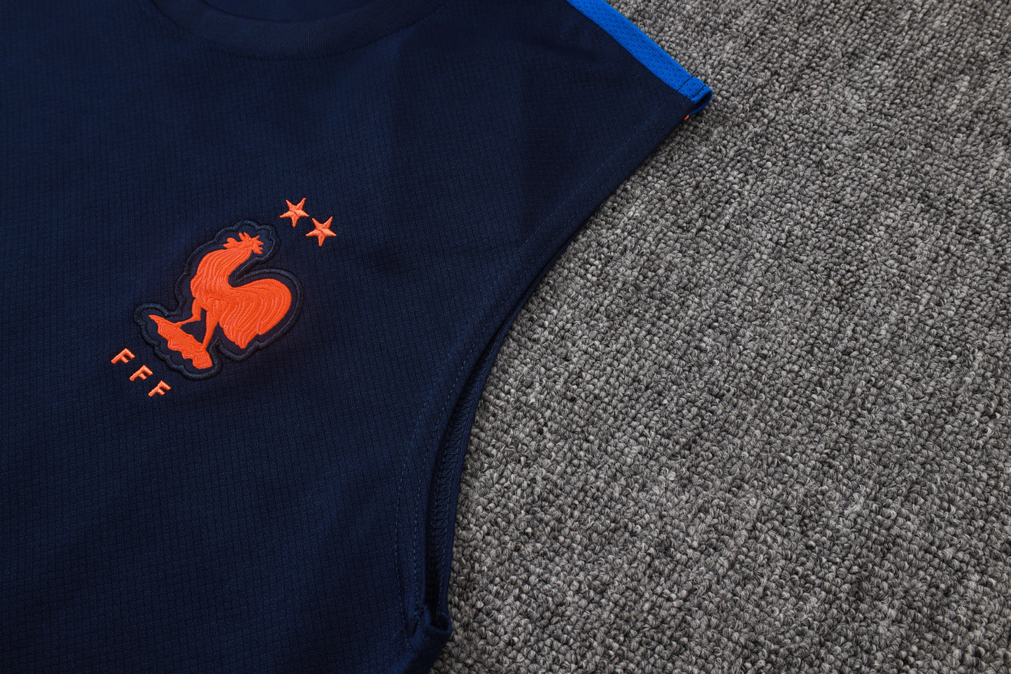 France 2627 Sleeveless Training Kit