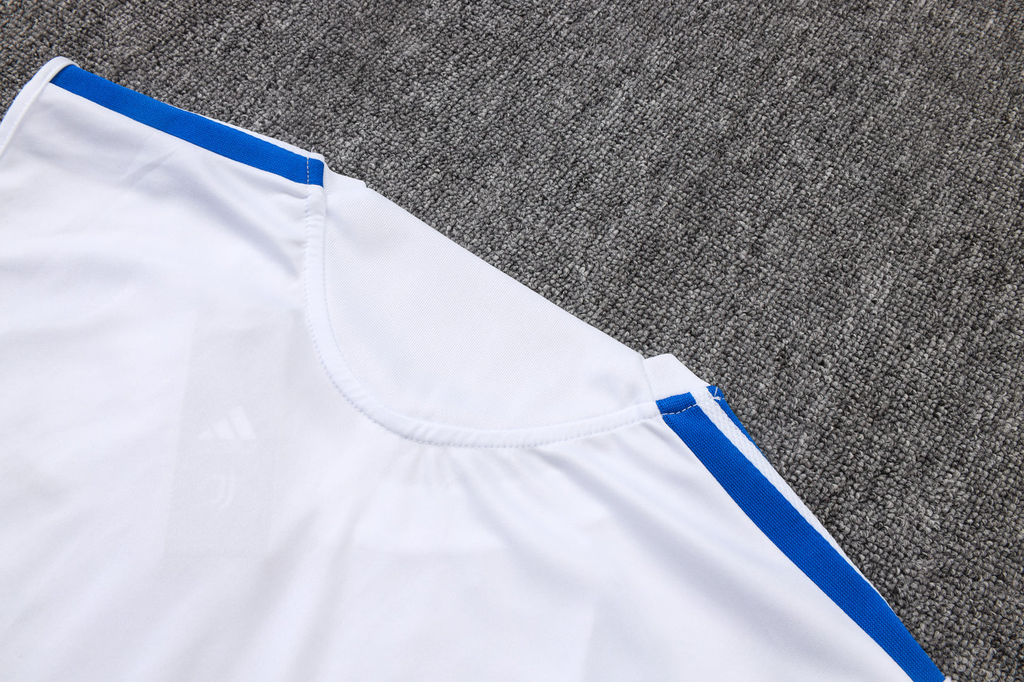 Juventus 2627 Sleeveless Training Kit