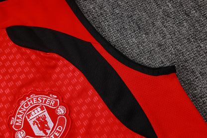 Manchester United 2627 Sleeveless Training Kit