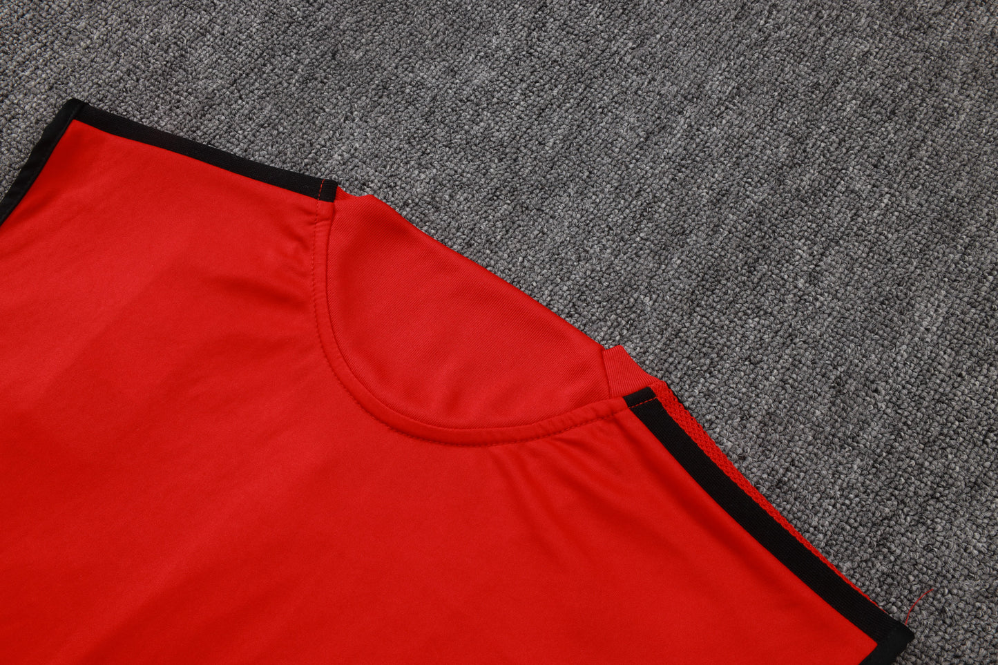 Manchester United 2627 Sleeveless Training Kit