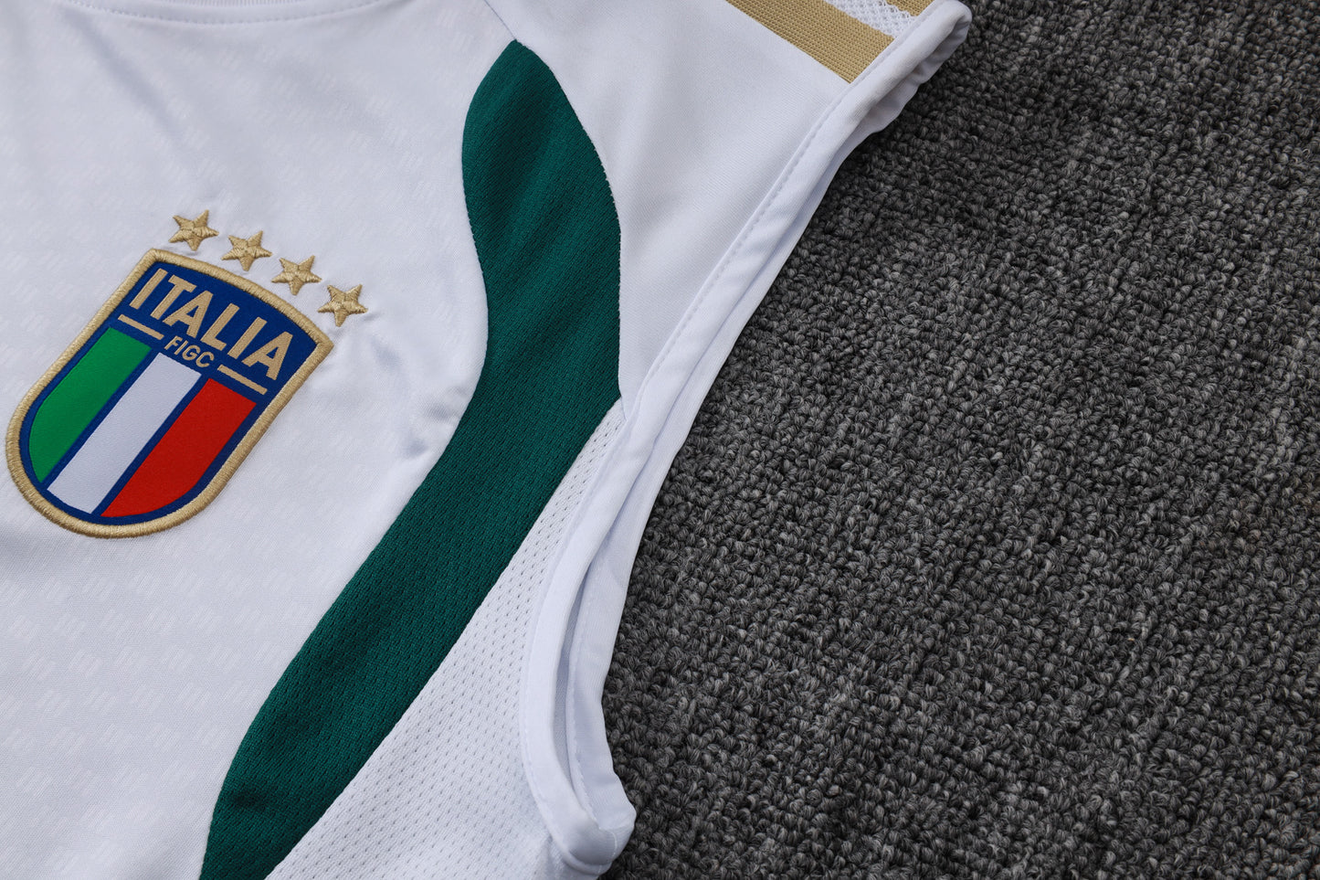 Italy 2627 Sleeveless Training Kit  Dark green 1