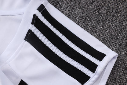 Liverpool 2627 Sleeveless Training Kit