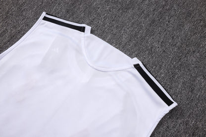Liverpool 2627 Sleeveless Training Kit