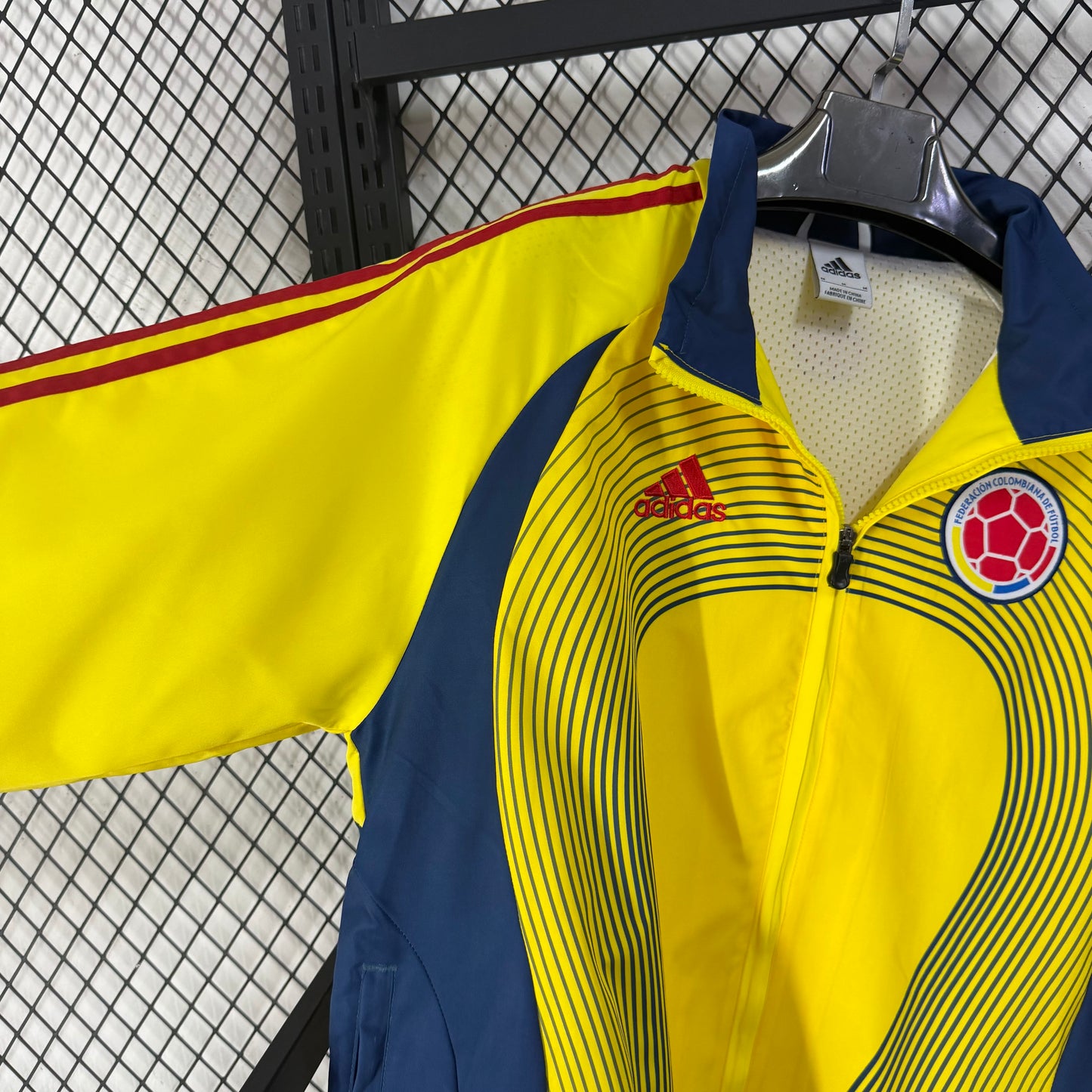 Colombia Yellow Classic Windbreaker