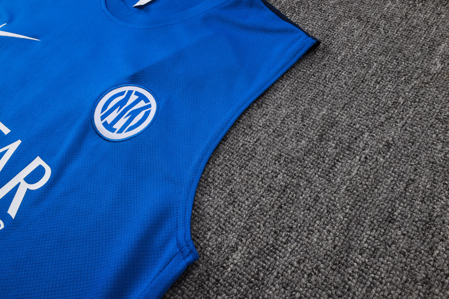 Inter Milan 2627 Sleeveless Training Kit 1