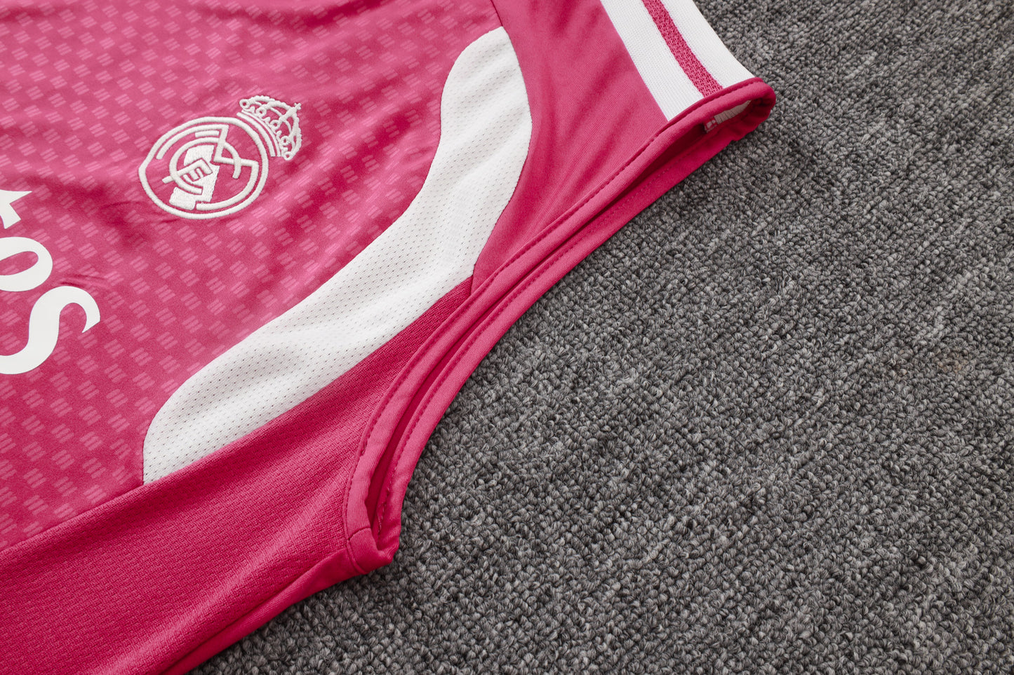 Real Madrid 2627 Sleeveless Training Kit 1