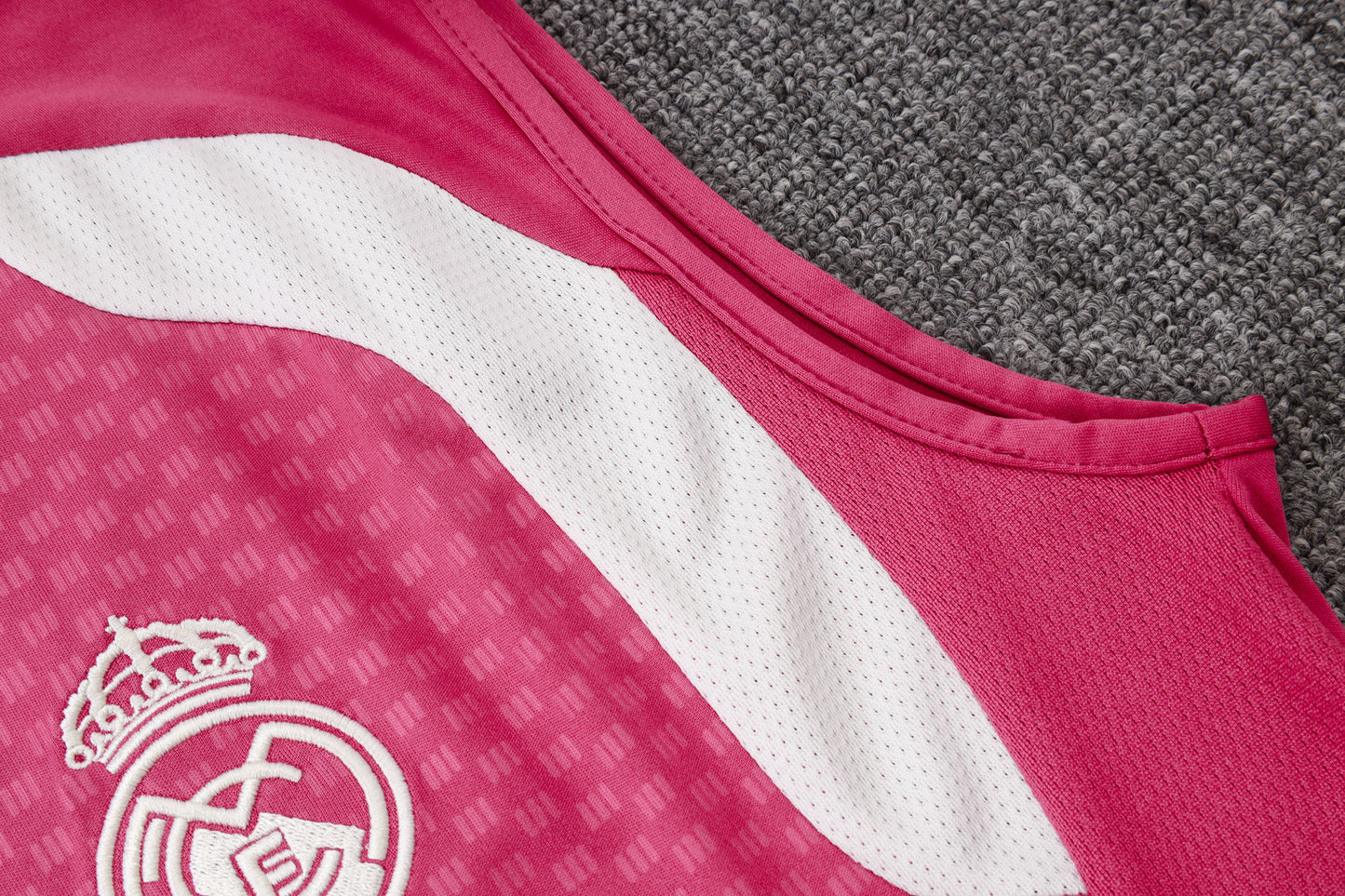 Real Madrid 2627 Sleeveless Training Kit 1
