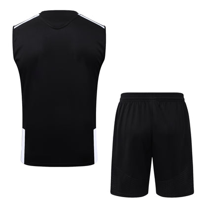 Liverpool 2627 Sleeveless Training Kit 1