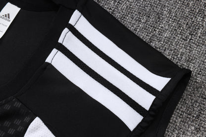 Liverpool 2627 Sleeveless Training Kit 1