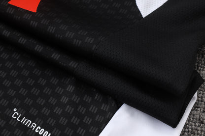 Liverpool 2627 Sleeveless Training Kit 1