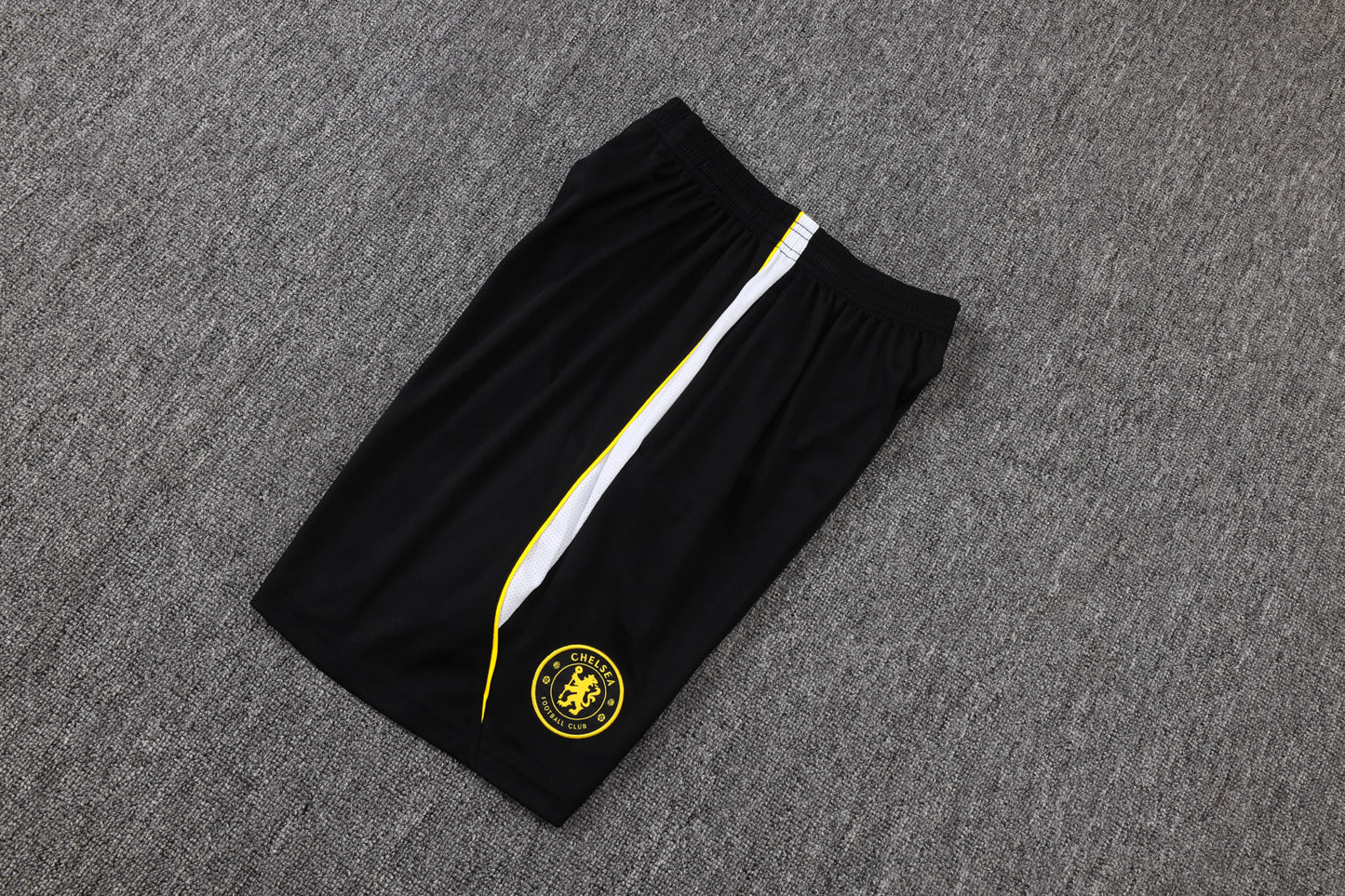 Chelsea 2627 Sleeveless Training Kit 1
