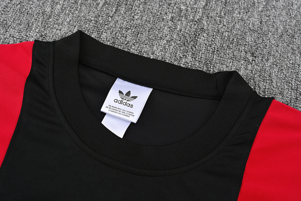 2627 Manchester United short sleeve Training Kit 1