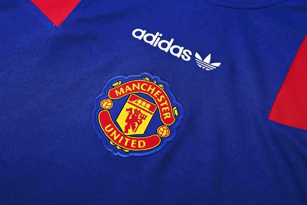 2627 Manchester United short sleeve Training Kit 2