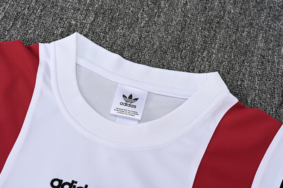 2627 Manchester United short sleeve Training Kit 3