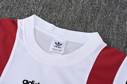 2627 Manchester United short sleeve Training Kit 3