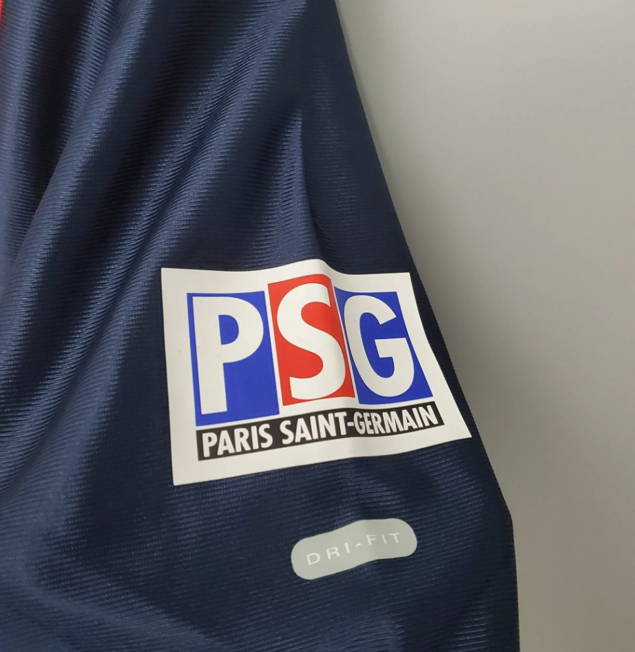 Paris Saint-Germain 2001 - 2002 HOME JERSEY