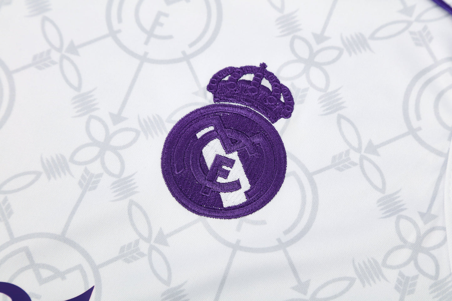 Real Madrid Sleeveless Training Kit - White/Purple/Black