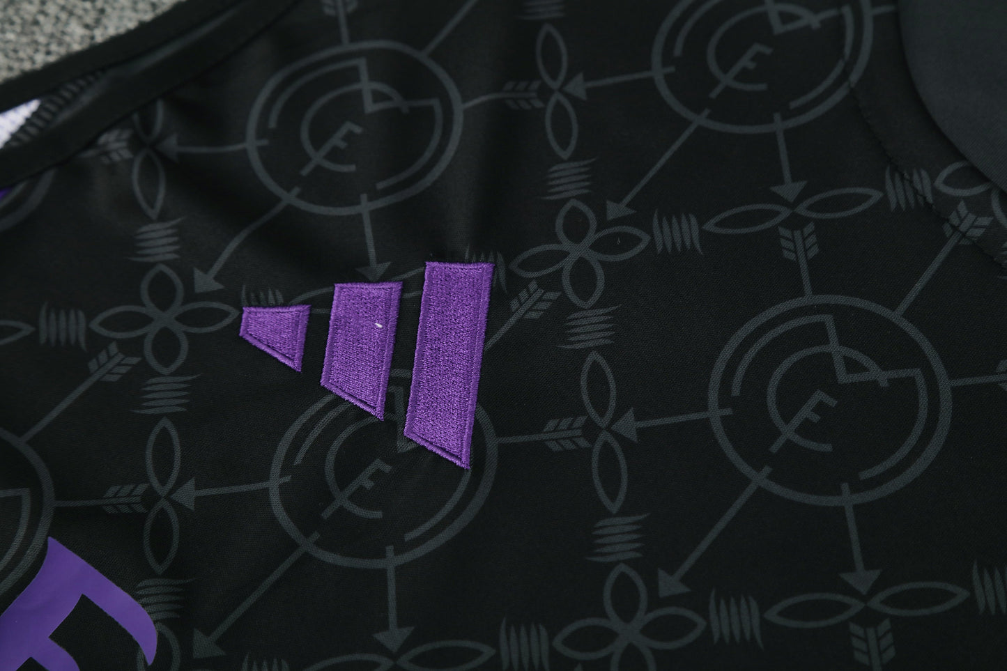Real Madrid Sleeveless Training Kit - Black/Purple