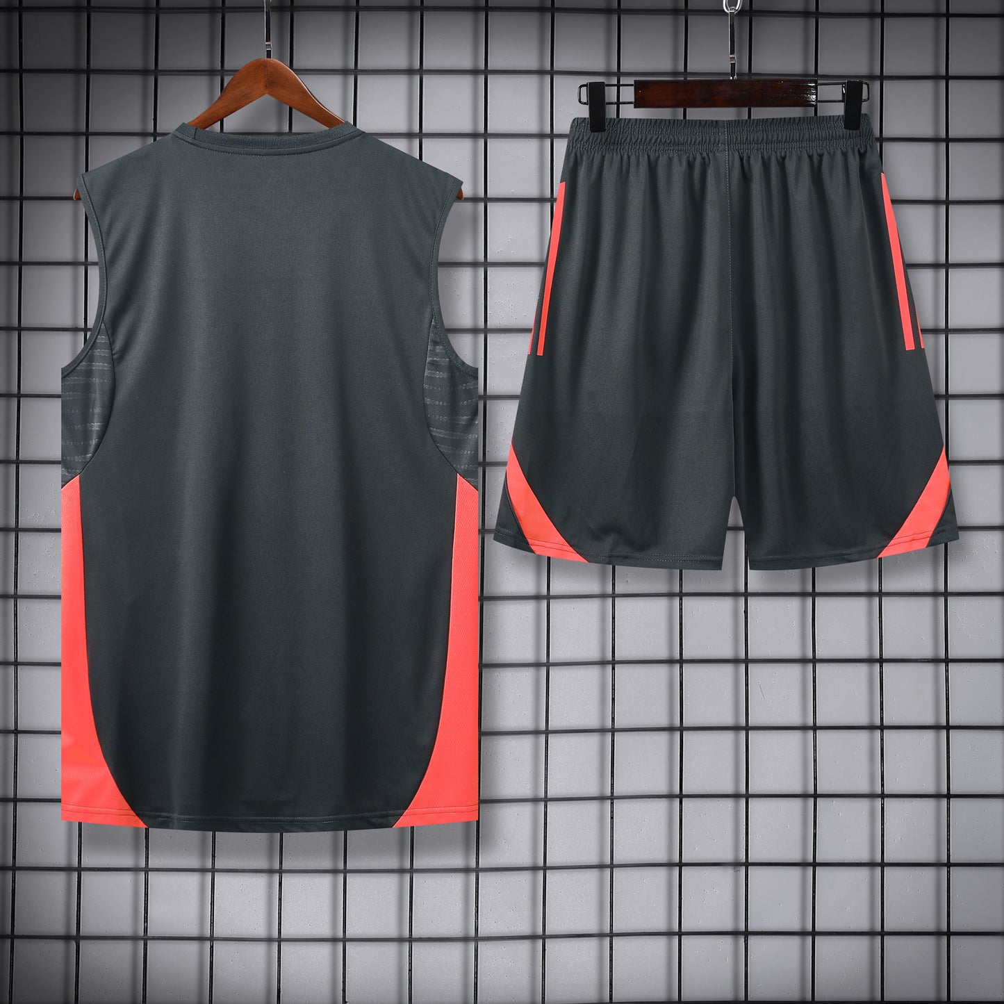 Bayern Sleeveless Training Kit White