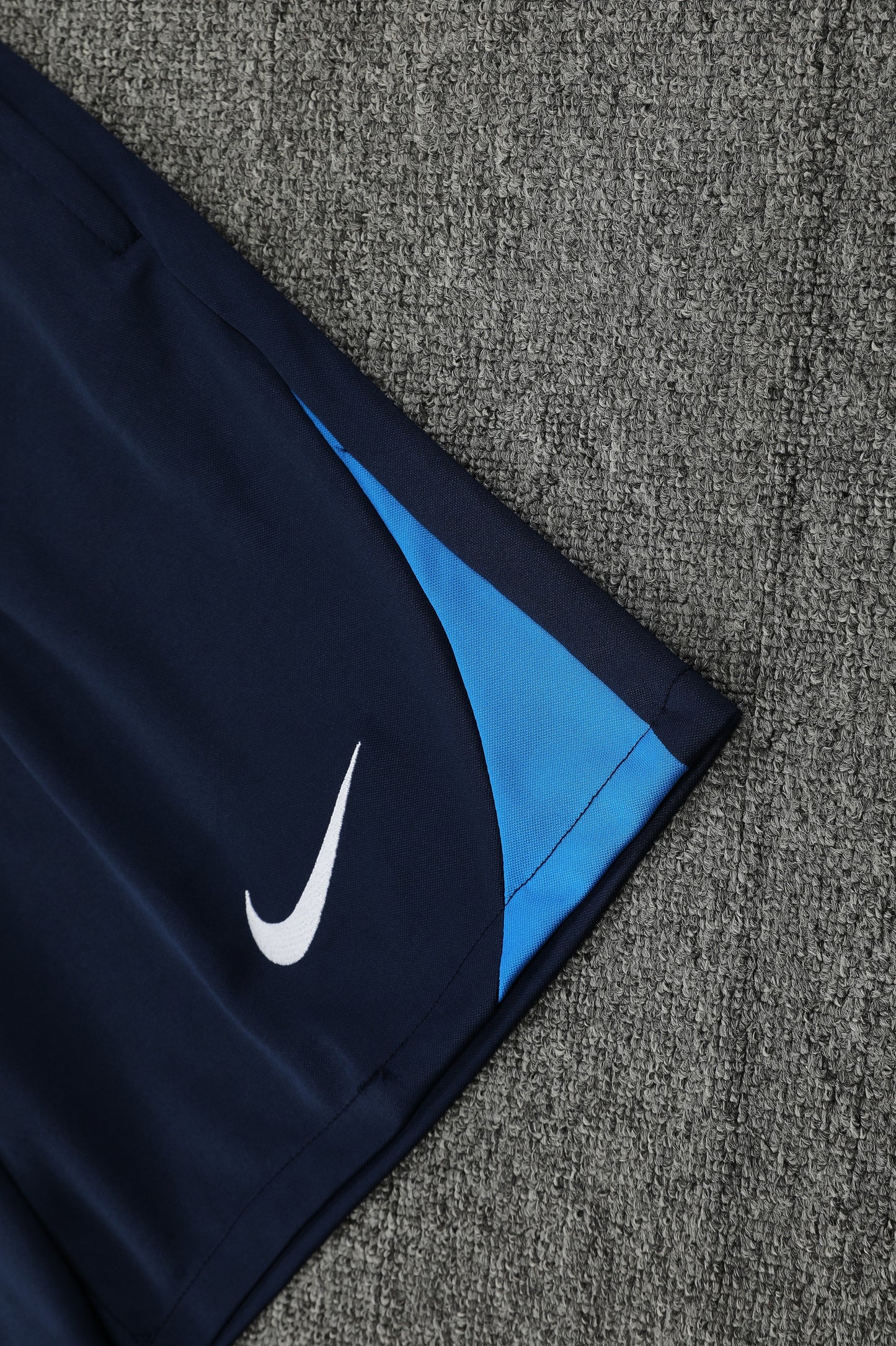 24/25 Chelsea sleeveless training kit