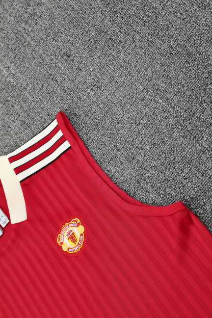 Manchester United  Sleeveless Training Kit Red stripes