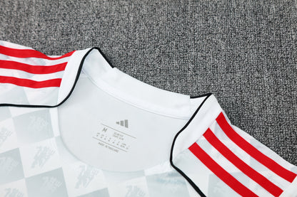 Manchester United  Sleeveless Training Kit white+red