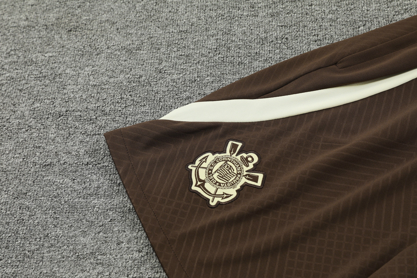 Corinthians Sleeveless Training Kit - Coffee/Cream