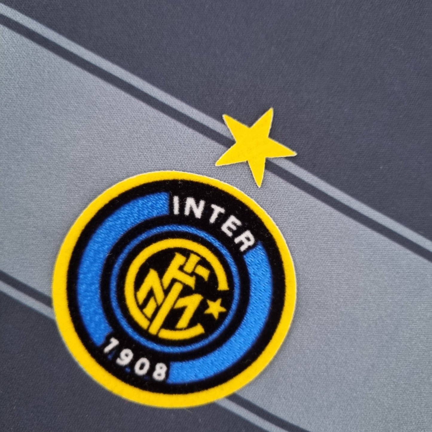 INTER MILAN 2004 - 2005 THIRD JERSEY