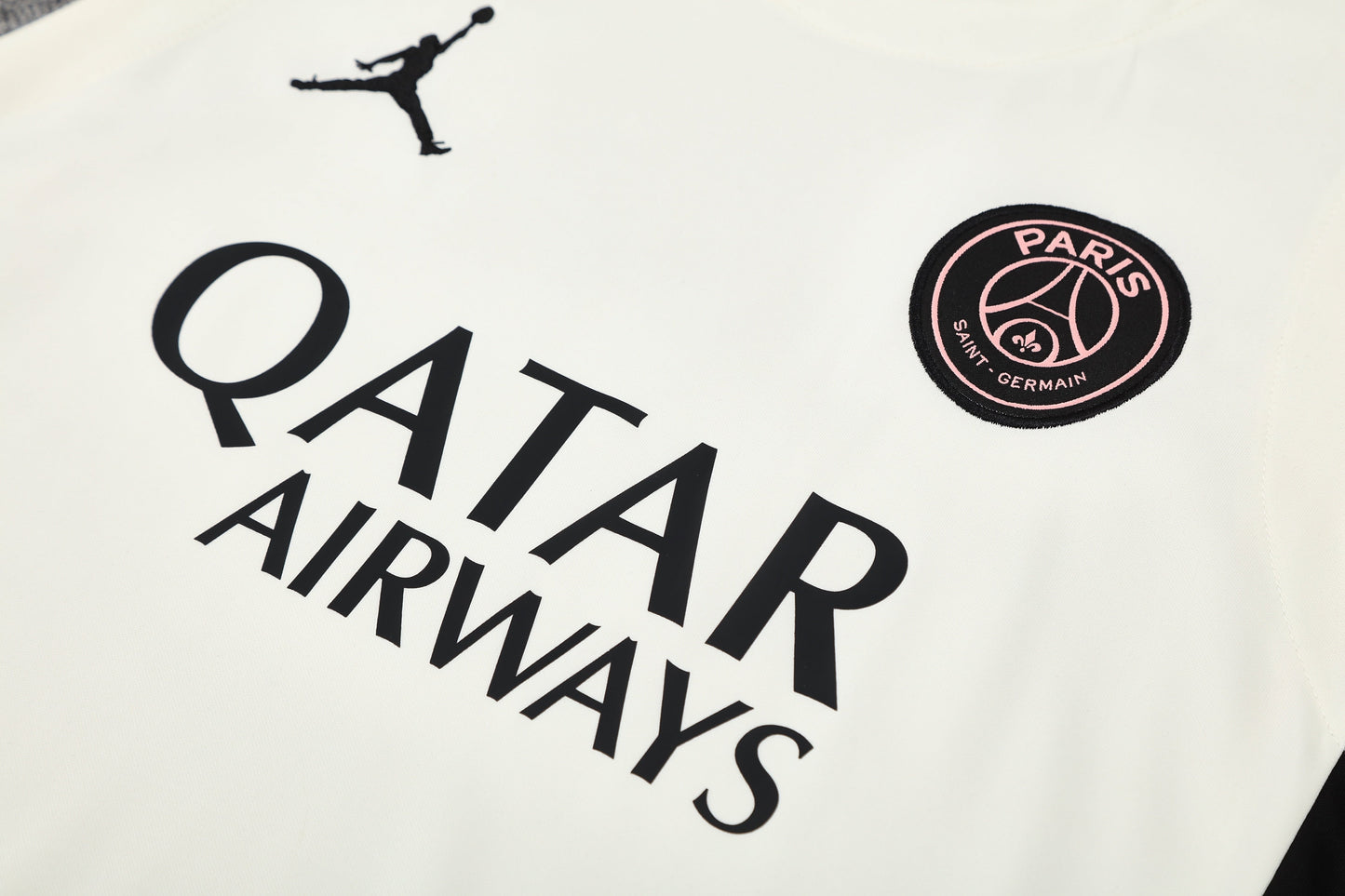PSG Sleeveless Training Kit - Cream/Baby Pink/Black