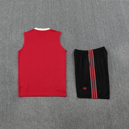 Manchester United  Sleeveless Training Kit Red stripes