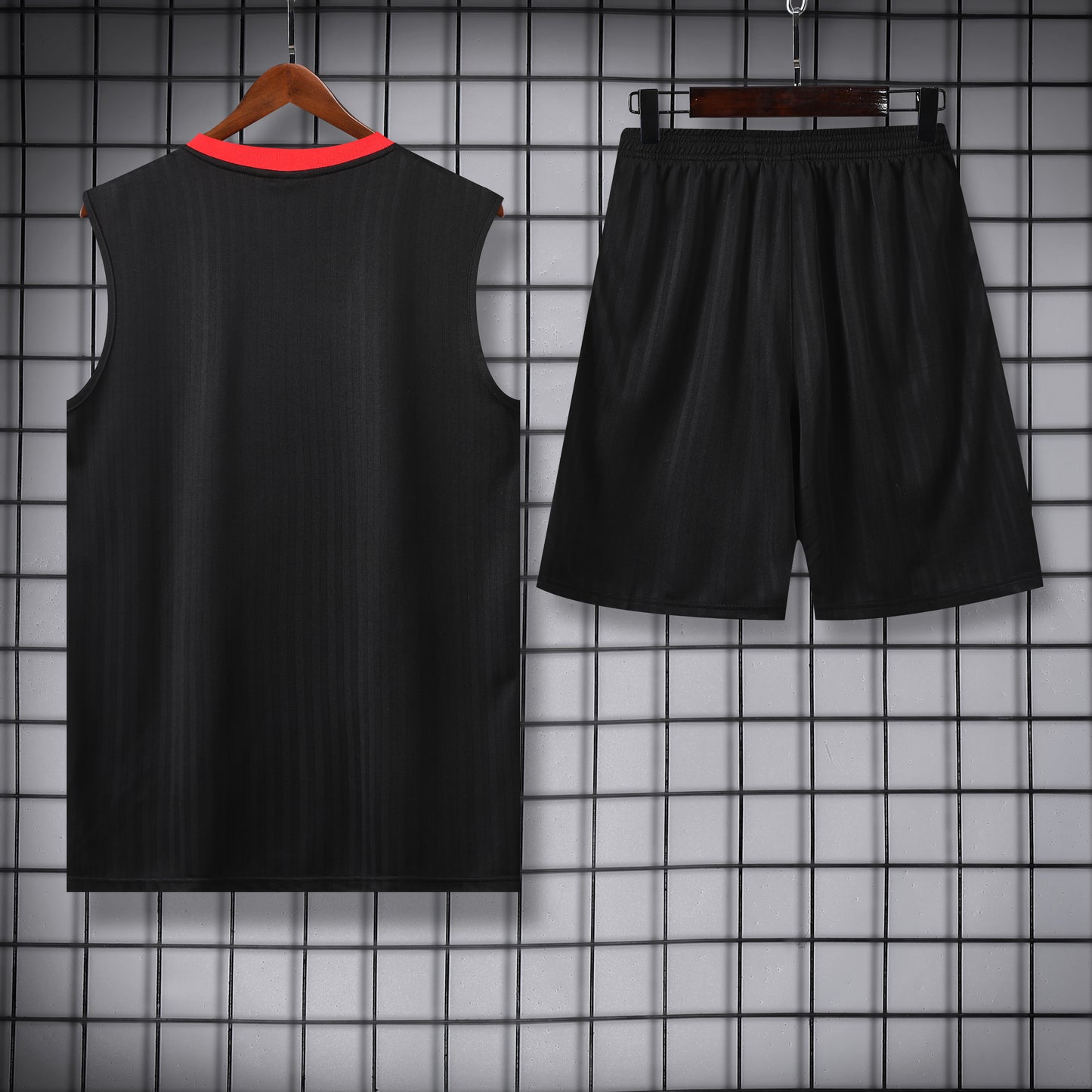 Manchester United  Sleeveless Training Kit Black stripes