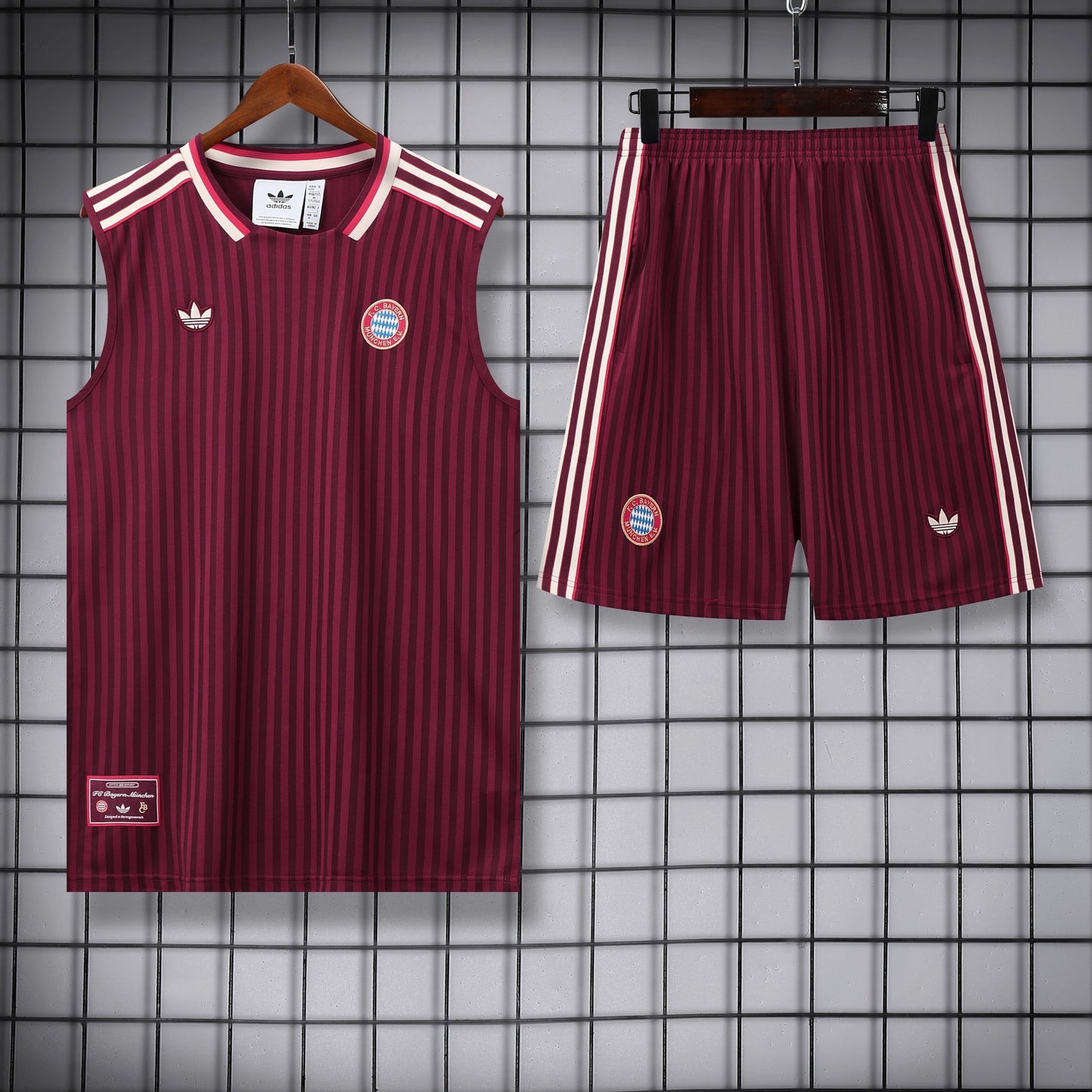 Bayern Sleeveless Training Kit burgundy