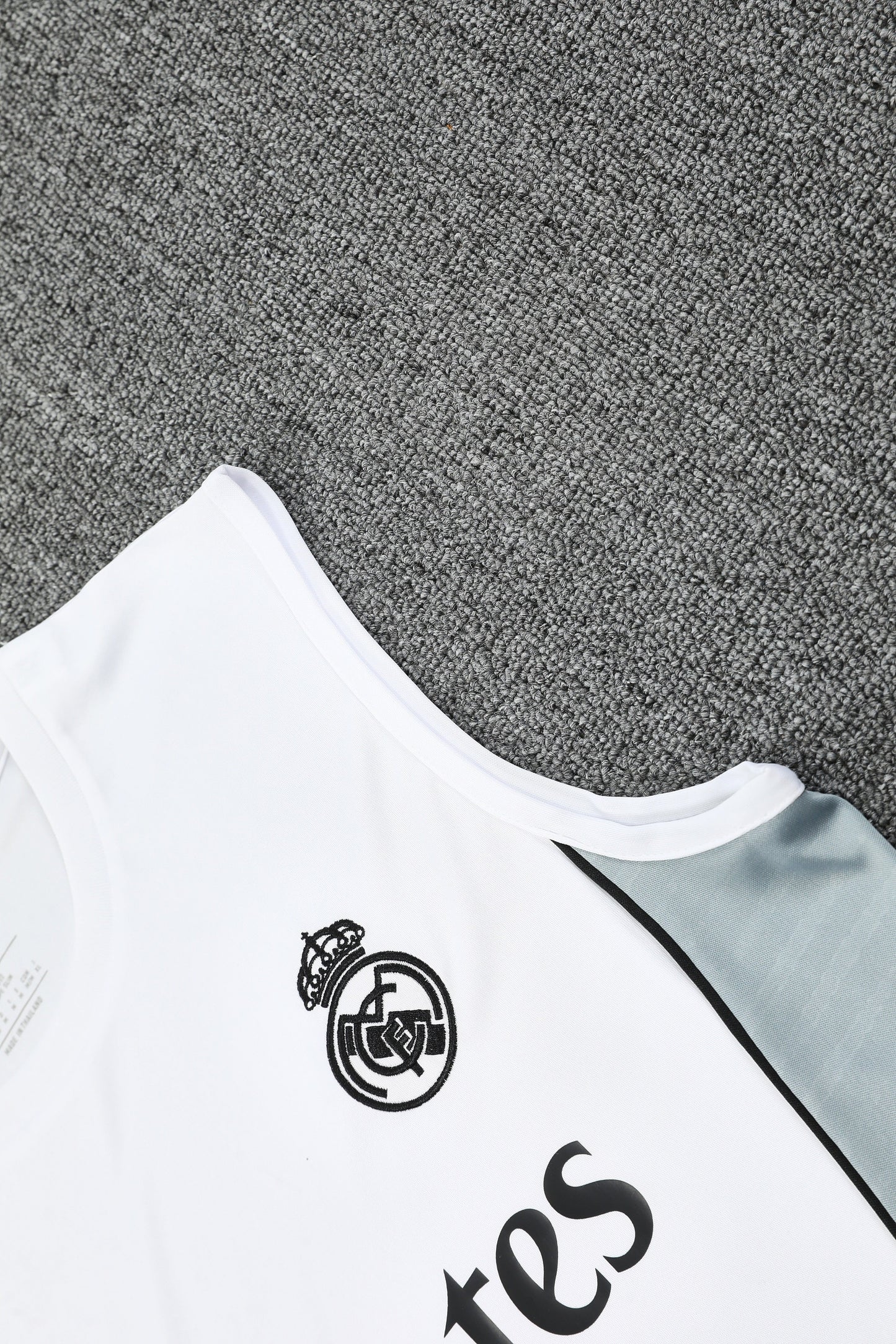 Real Madrid Sleeveless Training Kit - White/Grey/Black